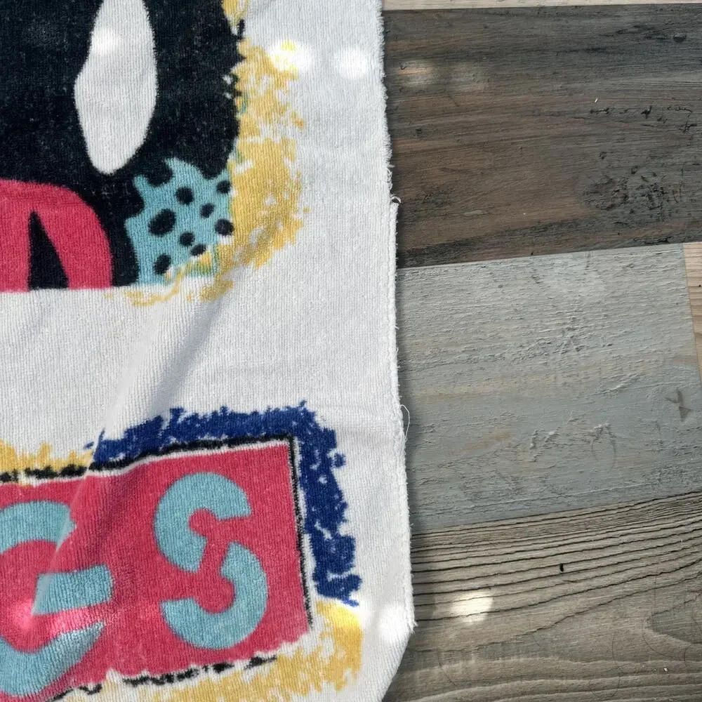 Vtg Big Dogs Large 100% Cotton Beach Towel And Magnet